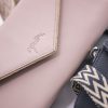 PENELOPE - Pochette "New Phone Pocket" Rose poudré – Image 5