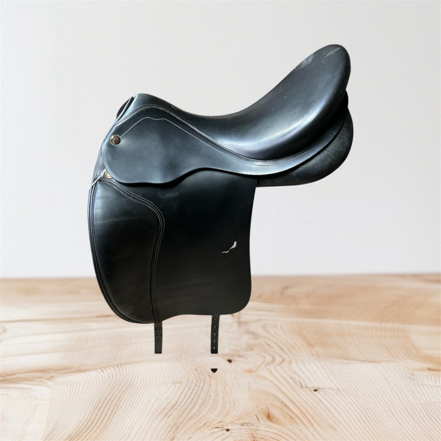 PRESTIGE - Selle de dressage 17" Noir