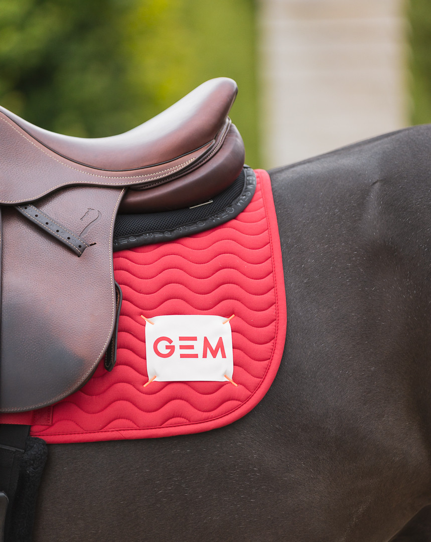 GEM - Tapis de selle "Touc Touc" Rouge – Image 3
