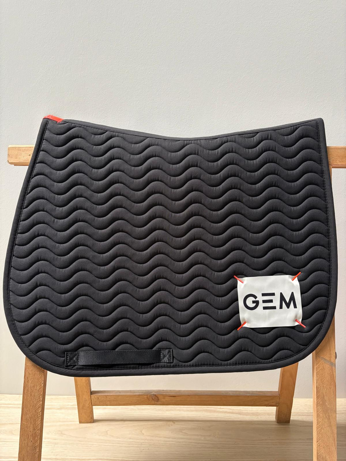 GEM - Tapis de selle "Touc Touc" Noir/Ecru