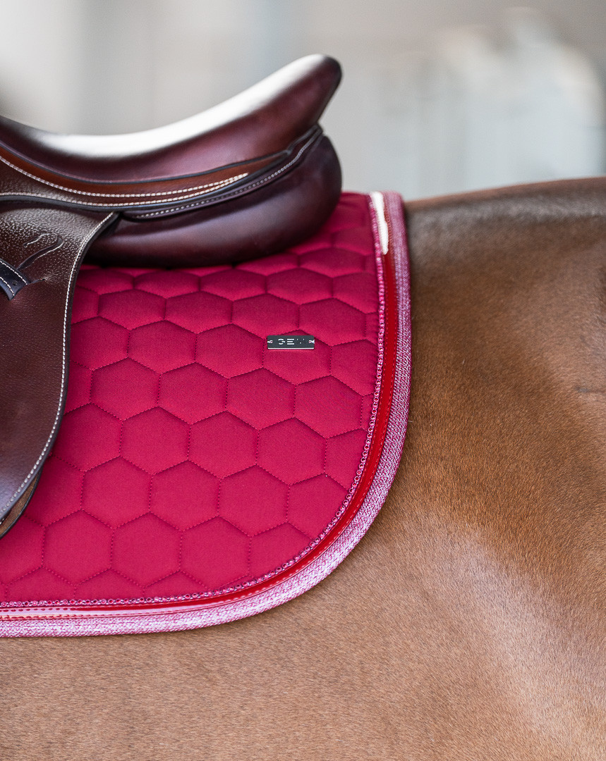 GEM - Tapis de selle "Atlas" Cerise – Image 3