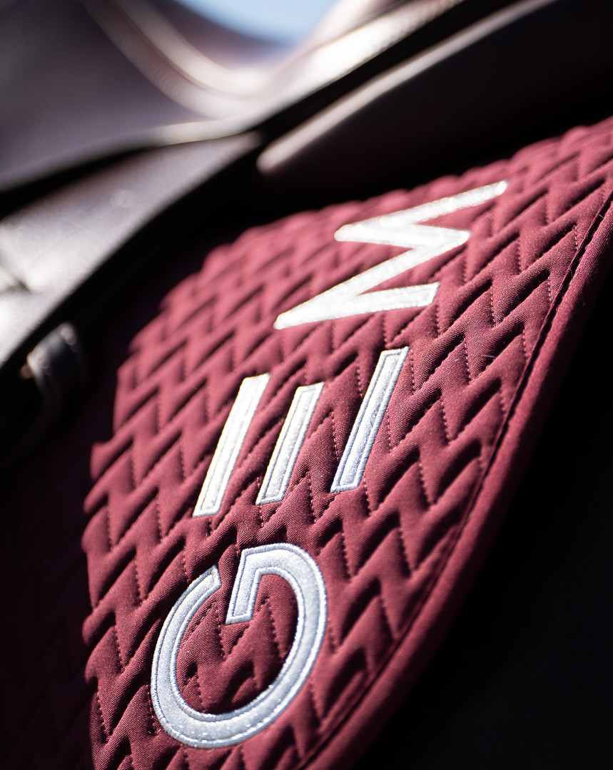 GEM - Tapis de selle "TEN" Bordeaux – Image 2